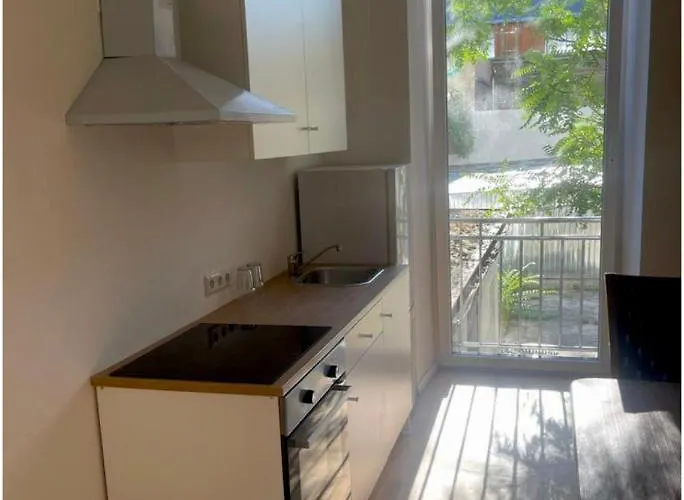 Merdian Near Hauptbahnhof Апартаменти 3*